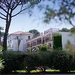 Sowell Residences Chênes Verts 3* Saint-Raphaël