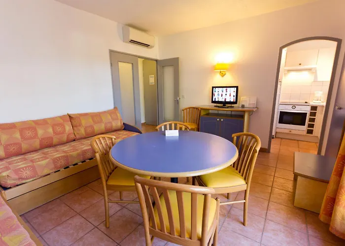 Sowell Residences Chenes Verts 3*