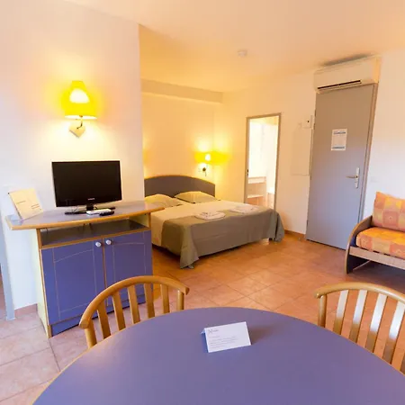 Sowell Residences Chenes Verts 3*