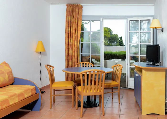 Ferienpark Sowell Residences Chênes Verts 3*