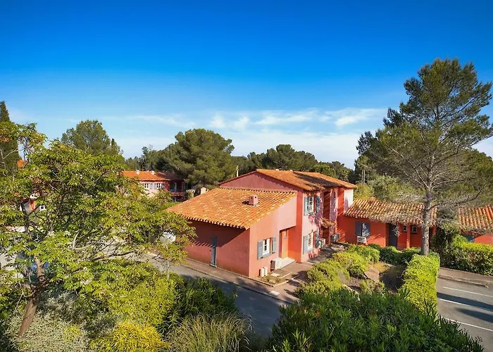 Vakantiepark Sowell Residences Chenes Verts 3*